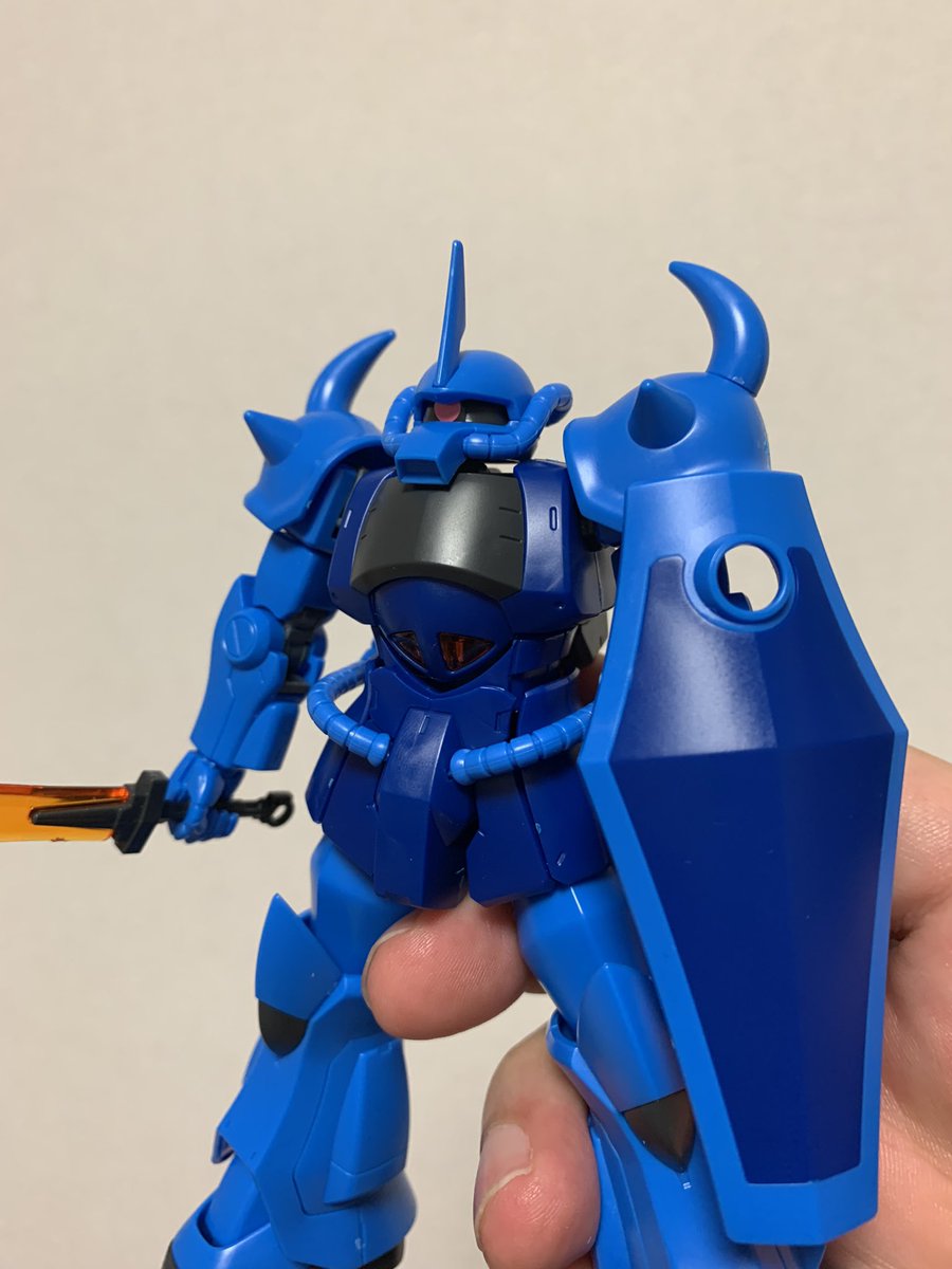 Luna V Twitter 久しぶりに早朝ガンプラパチ組み Hg Ucリバイブのグフ これ ビルドファイターズのラルさんのグフのパーツ替えだったんですね それでサーベルが二本付いてるのか