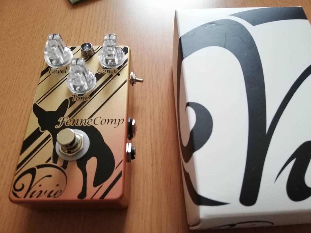 mono_project_y's tweet photo. Vivieコンプレッサー
人生初、自分で買ったコンパクトエフェクター

基本、マルチ買ってたからね…
#Vivie
#FenneComp https://t.co/wMctHwEeTE