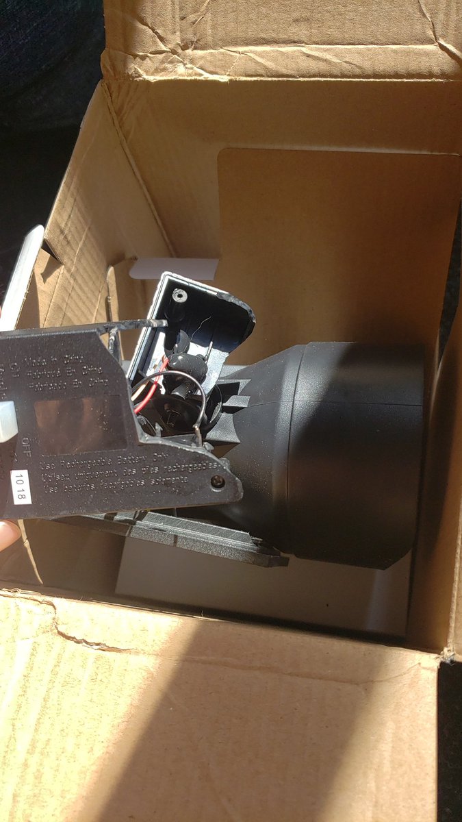 TishyTravels's tweet photo. @WalmartCanada thanks for the very broken garden solar lights... https://t.co/Oxk6HwhCdY
