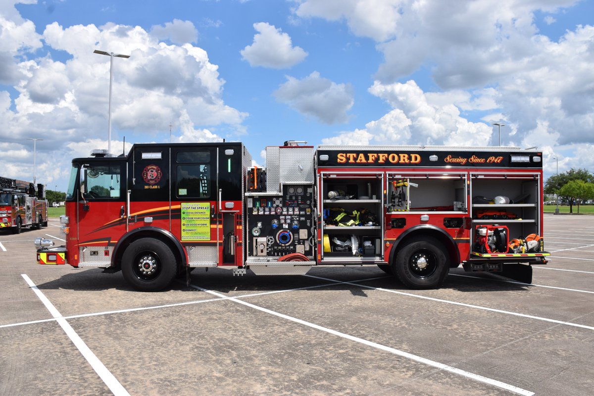 SiddonsMartin's tweet image. Stafford (TX) Fire Rescue has placed their new Engine 22 into service! This pumper is built with a 500 gallon water tank, 2000 GPM pump, Husky 12 foam system, and more! #firetruck #firetrucks #piercefiretrucks #piercemfg #pierceenforcer #piercepumper #txfire #firefighters