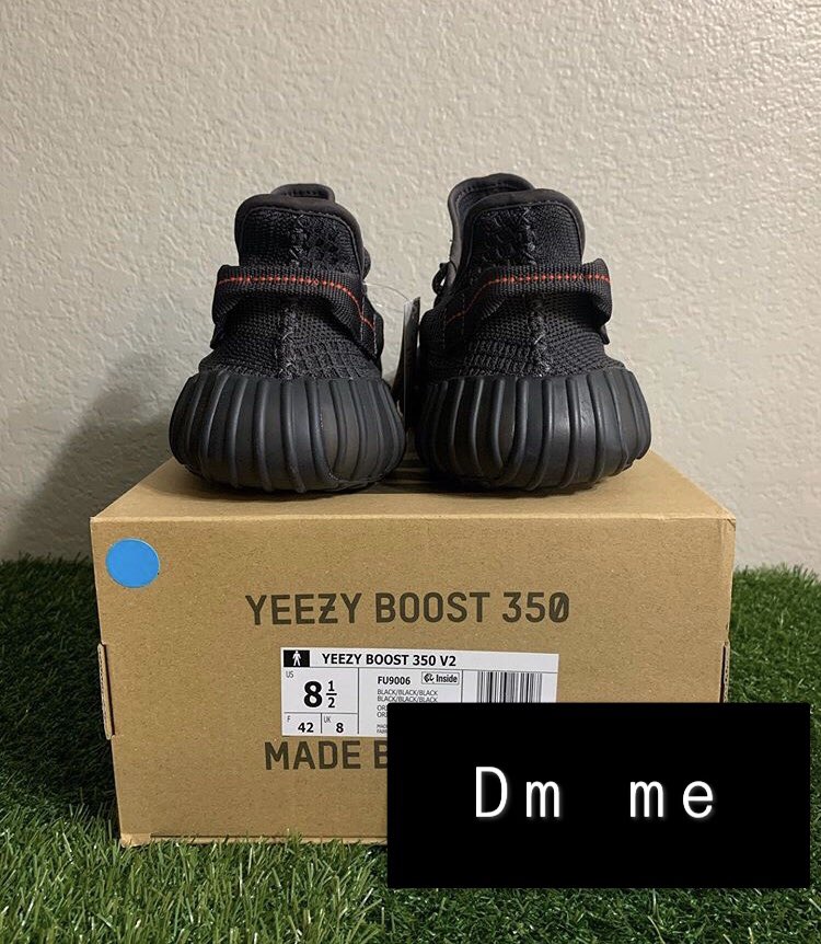 Yeezy 350 v2 black 🔥 sizes 8-12 $300 dm me