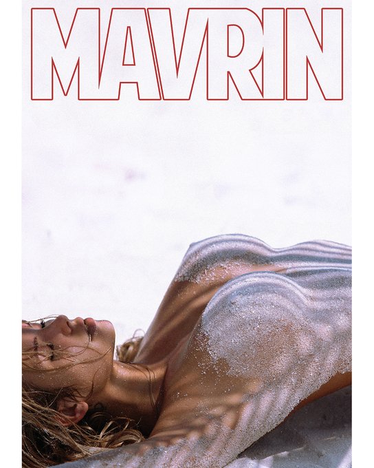 Today in the magazine was uploaded a version of this photo almost in full height. Check out https://t