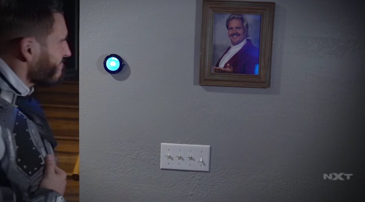 BadWWEStats's tweet image. #3Lessons from #NXTTakeover #InYourHouse

1. 1995 WWF was in better financial shape than WWE 2020 as back then they could afford to give away a house.
2. HHH’s ultimate movie role would be as an unlikely hacker.
3. A framed photo of Doc Hendrix really classes up the place.