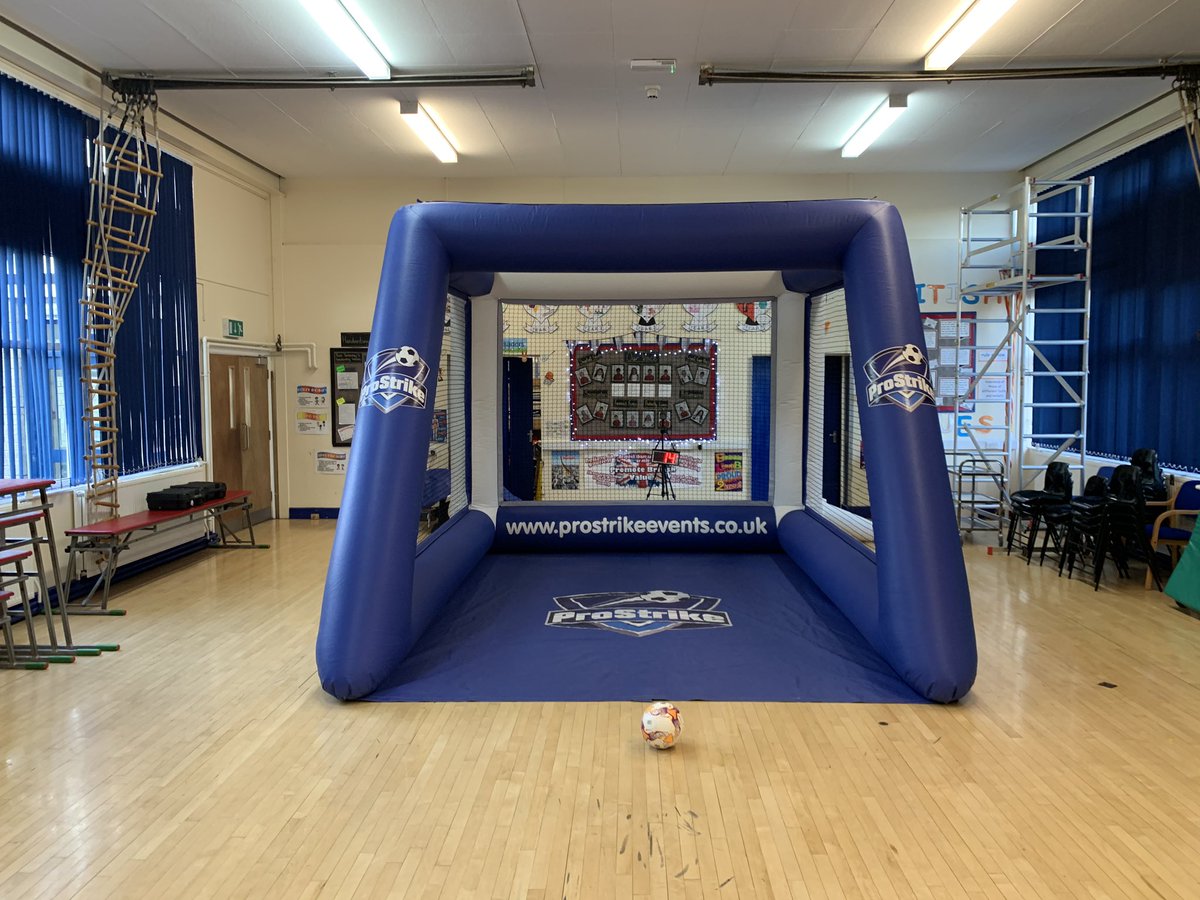 ProStrikeEvents's tweet photo. BACK TO SCHOOL GIVEAWAY!

*Attention all Primary Schools and teachers*

Do you want to win a new football kit for your school?

ProStrike Fundraising Events are giving away a Nike football kit to one lucky Primary School. Just follow, like and retweet for a chance to win! ⚽️⚽️ https://t.co/CtIakdXymM