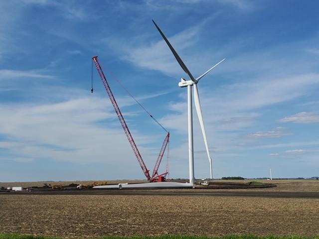 EPSAnews's tweet photo. A sneak peek of Tenaska's new 250-MW Minnesota #windpower farm. Follow EPSA on @LinkedIn for more #competitivepower updates: https://t.co/ubIpys7YzQ
#cleanenergy #RenewableEnergy #PowerOfCompetition https://t.co/YCwoXldI5v