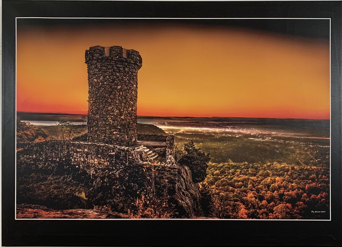 gallery53ct's tweet photo. We’ve added our popular “Meriden Corner” to our online store, beginning with a selection of photographs and paintings showcasing scenes from our city! https://t.co/gXDujcU5kX https://t.co/NFCh8GKu1K