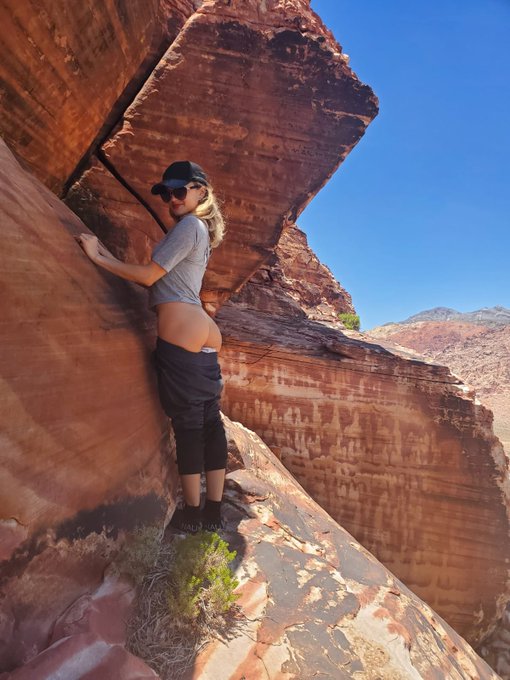 Cobra Cummander’s pics and videos