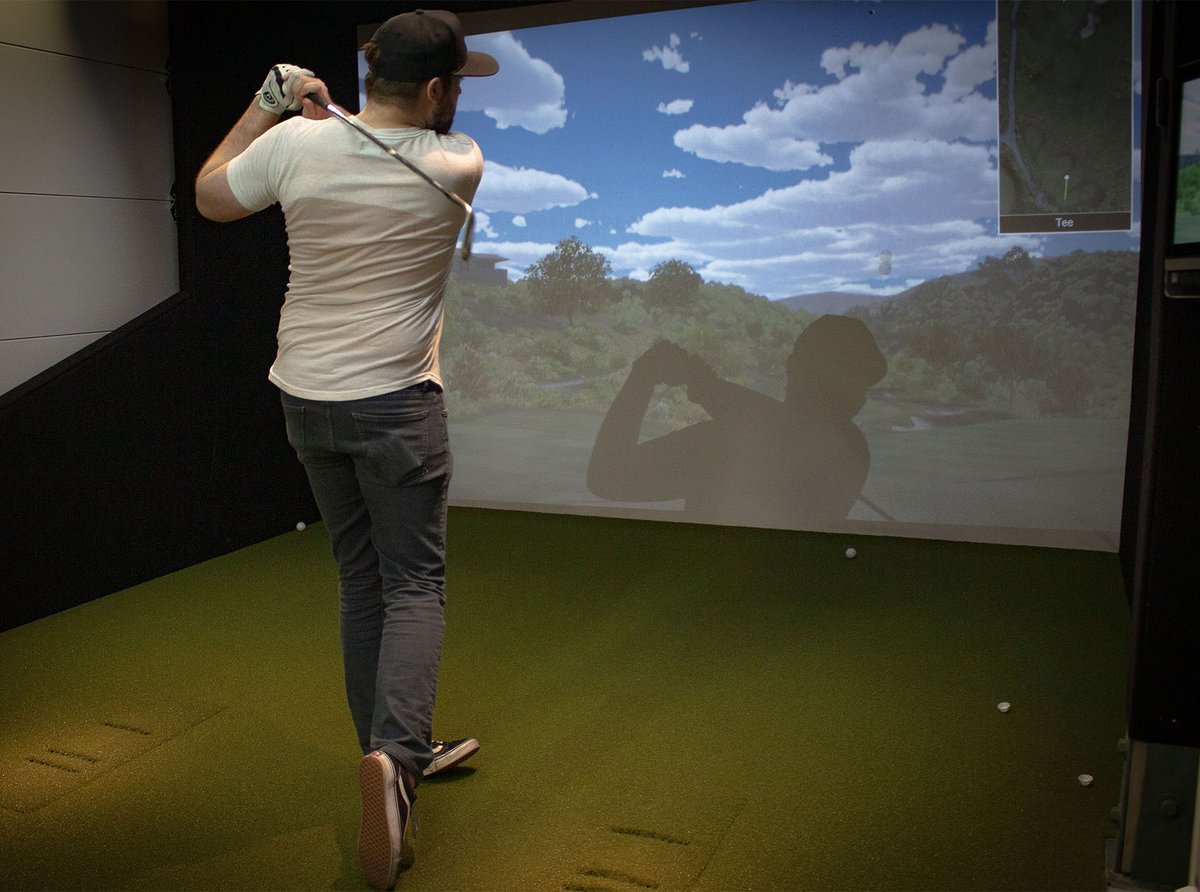 The simulators are open! Reserve online now for up to 6 friends at a time. Look forward to seeing you at the club! #westwoodplateaugolf 
-
#golf #golflife #golfcourse #golflifestyle #golfcourses #vancouvergolf #golfphotos #golftravel