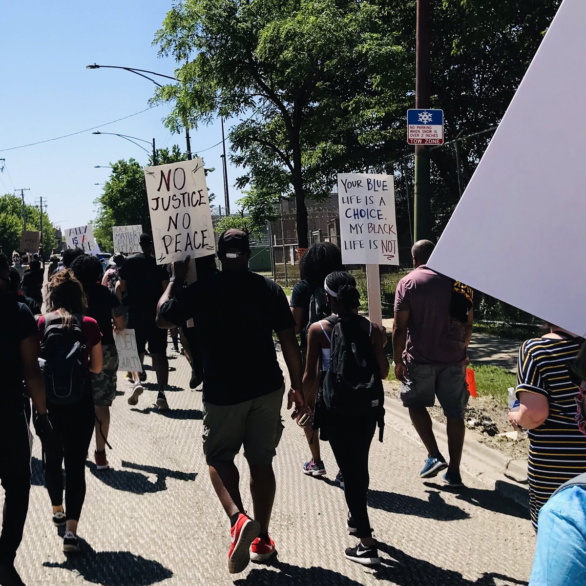 holidarity's tweet photo. Powerful rally & march today around the Cook Co jail/court complex led by Black assistant public defenders. Let’s stay on this site & keep making connections, because the whole damn system is guilty as hell. #DefundPolice #NoJusticeNoPeace We demand #MassRelease https://t.co/RjIgD20r3n