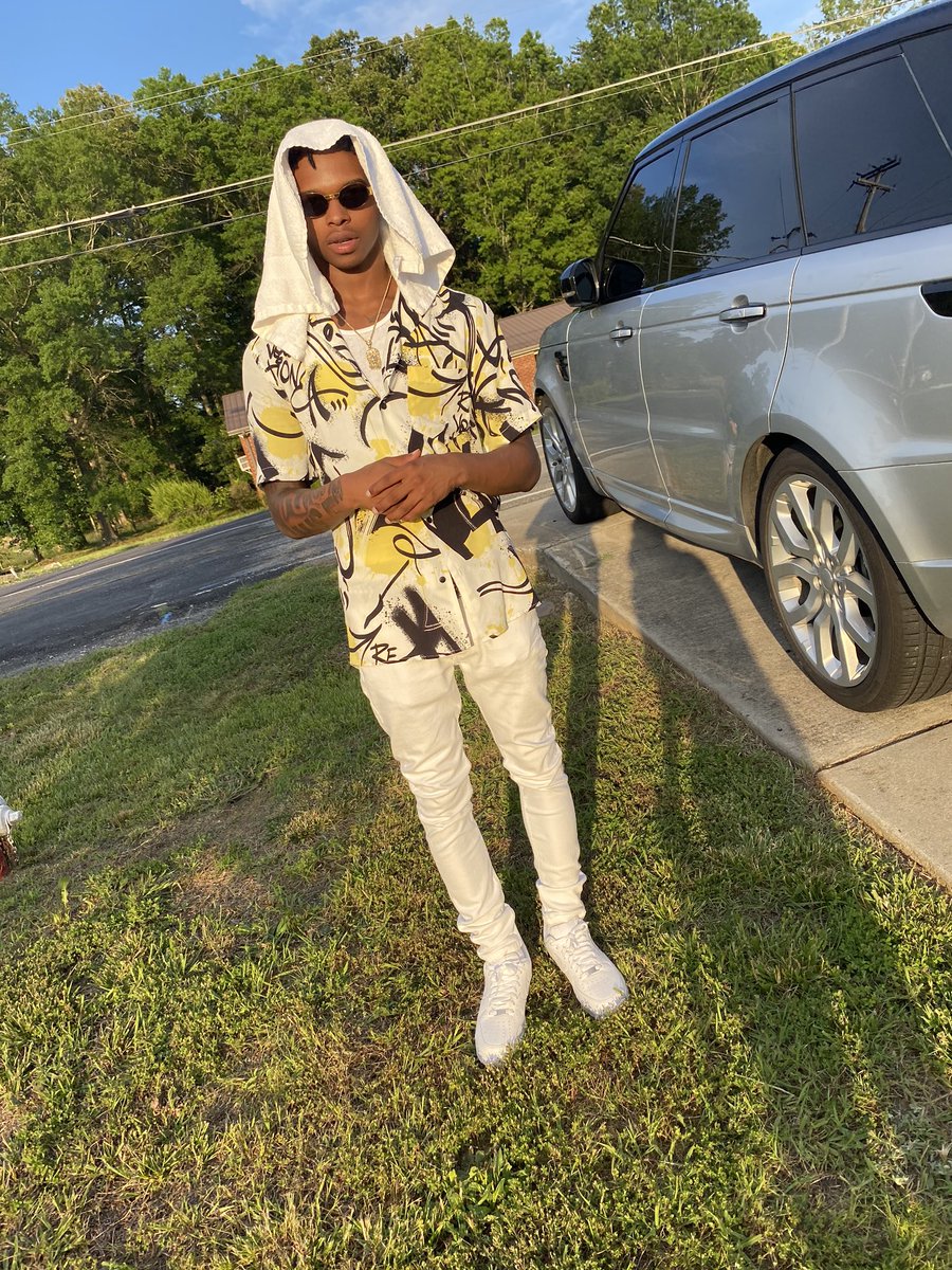 head_hun's tweet photo. Ride around the town like Ronald McDonald's
Count on my llama, you call me Obama💰☔️#everythingdesigner  #2020 #chowan24 #gsc https://t.co/oCOeMwce9u