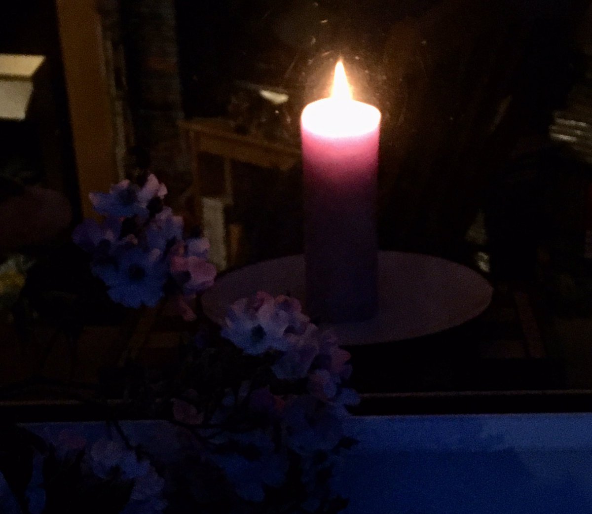 GrahamDerek's tweet photo. Stand in solidarity. Kneel in protest. Rise in hope. #nottschurchespledge https://t.co/Yn5AdL6267