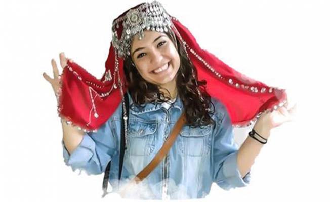 TalipGeylan06's tweet photo. Şehit öğretmen Aybüke Yalçın;
9 Haziran 2017’de sonsuzluğa uçtu.

22 yaşında idi.
Hayatının baharında idi.
Mesleğinin başında idi.

Ruhu şad olsun.
Fatiha’larla..

Heveslenmeyin,bitmeyecek!
Daha binlerce genç kızımız“Hepimiz Aybüke’yiz”şuuruyla kök bu topraklara kök salacak! https://t.co/7MUh7d4iX0