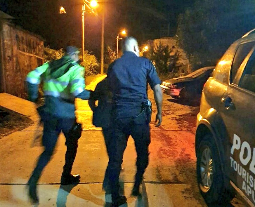 MimpPeru's tweet photo. #Apurímac | Equipo del Programa #Aurora, llegó al centro poblado Soccoshuaycco, en Abancay, para brindar atención a mujer víctima de violencia de género por parte de su pareja, quién, inmediatamente, fue retirado del hogar por la @PoliciaPeru. 🙌🇵🇪 https://t.co/6zcbtoWzvr