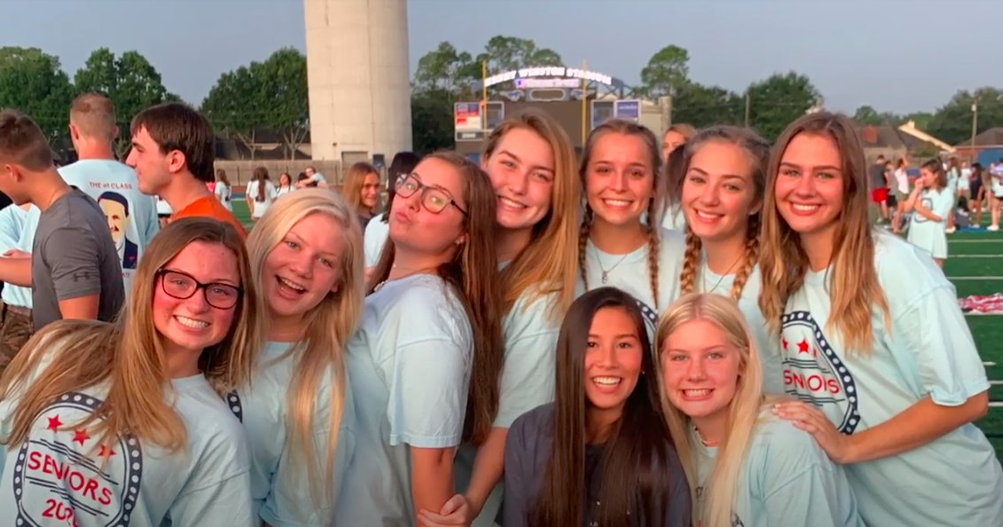 friendswoodisd's tweet photo. Every year at the FHS prom, a slideshow is played in honor of the graduating class. Because prom was unable to take place this year, graduate Anna McHenry asked if we could still share the video she created for her fellow seniors. 💙 Check it out: https://t.co/1GngSUEd05 https://t.co/dZE4HojHtg