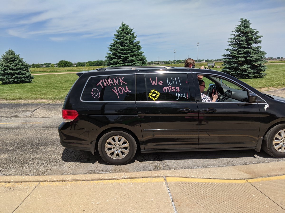 Unit4Schools's tweet photo. Today marked the official end of Unit 4's 2019-20 school year as the balanced calendar schools, Barkstall and Kenwood, had their final day of school. Barkstall held a special sendoff with students and families driving past the school to say goodbye to teachers and staff. https://t.co/Bgk9IOoUMu