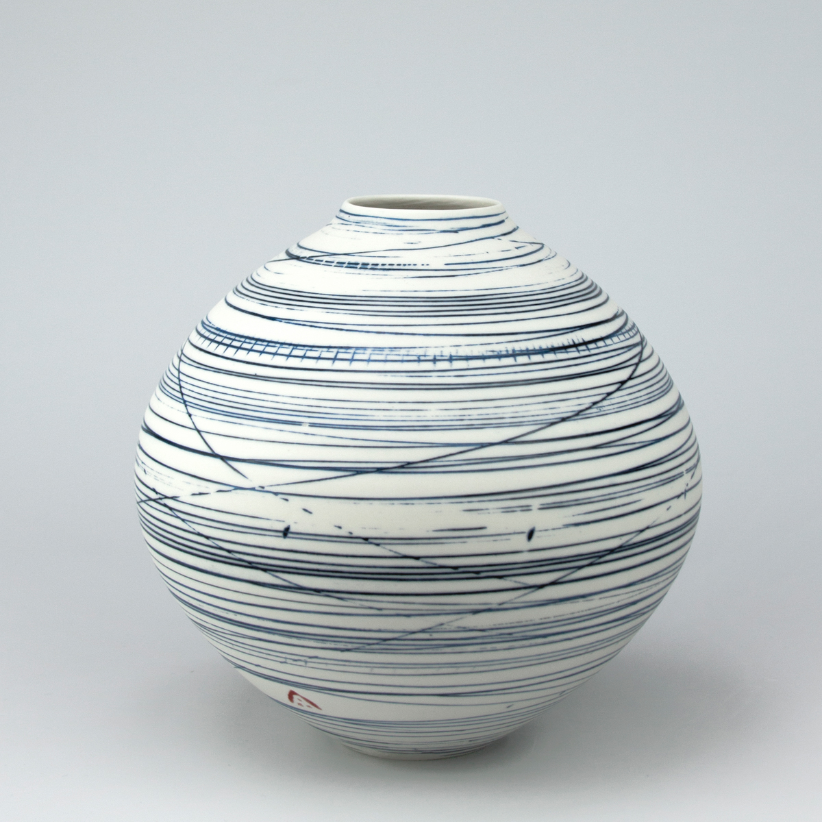 Cambridge Ceramics website has just gone live! Visit us and see work by 34 brilliantly talented ceramic artists and potters from all over the UK. When you buy a pot, you will receive it direct from the artist. cambridgeceramics.com