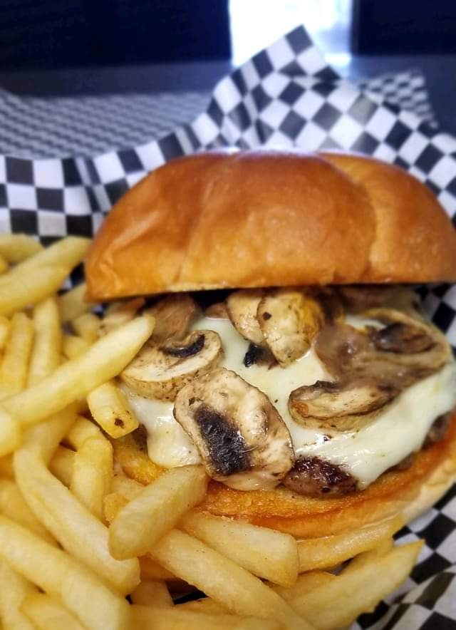 CC's Bar & Grill tweet media