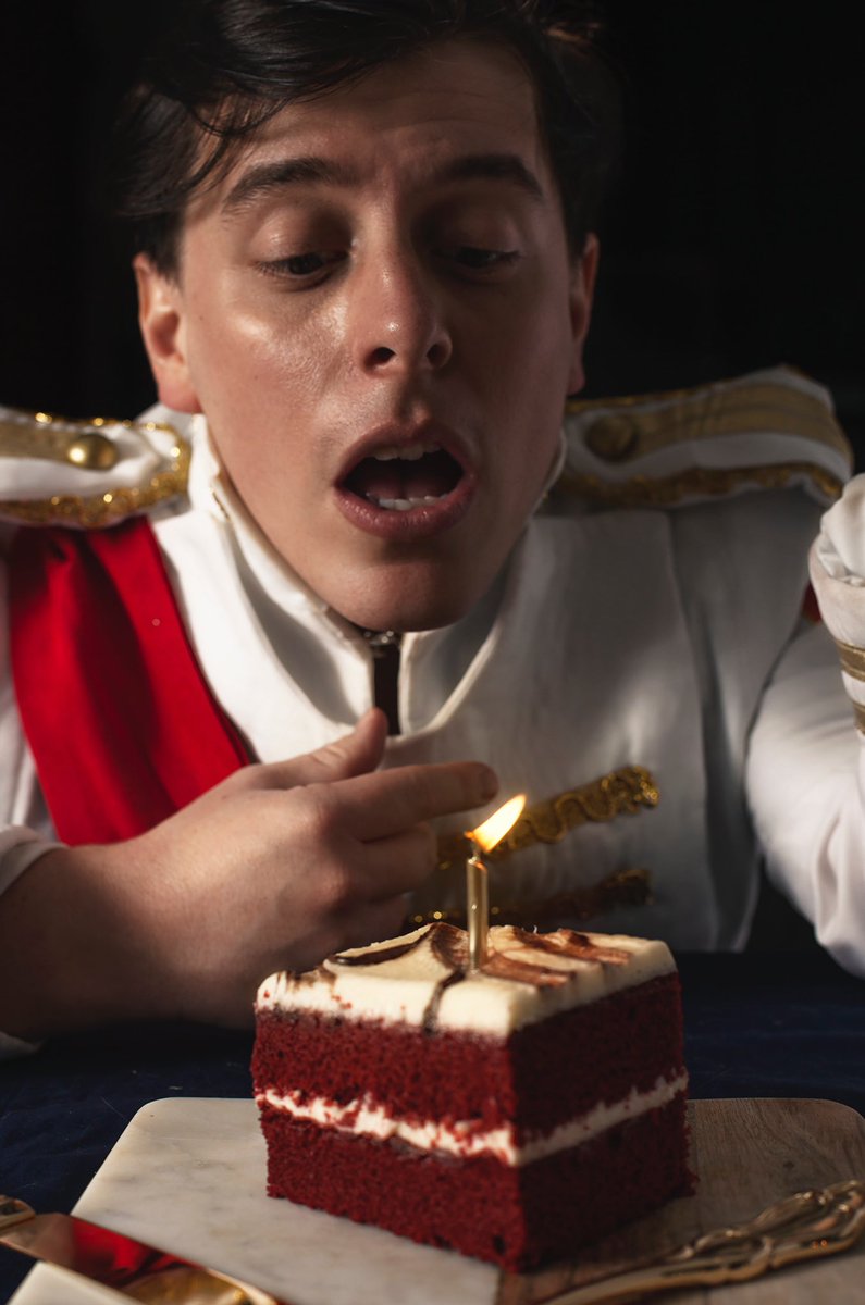 ThomasSanders's tweet image. Thank you to @aswilde1 for commemorating the anniversary of Roman’s first appearance in the manner befitting such a diva. Happy Birthday, Roman ❤️