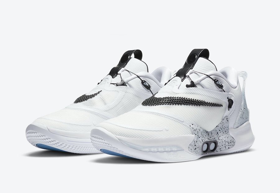 gpt_news012's tweet photo. 【Nike Adapt BB 2.0】
🔸Nike Adapt BB 2.0の新色
“Oreo”が登場!
🔸発売日:2020年6月13日
🔸価格:35,000(税別)
🔸国内発売予定
#バッシュ #バスケ #NIKE #ナイキ #adaptbb2 #bashsokuhou https://t.co/inTz48Z57Z