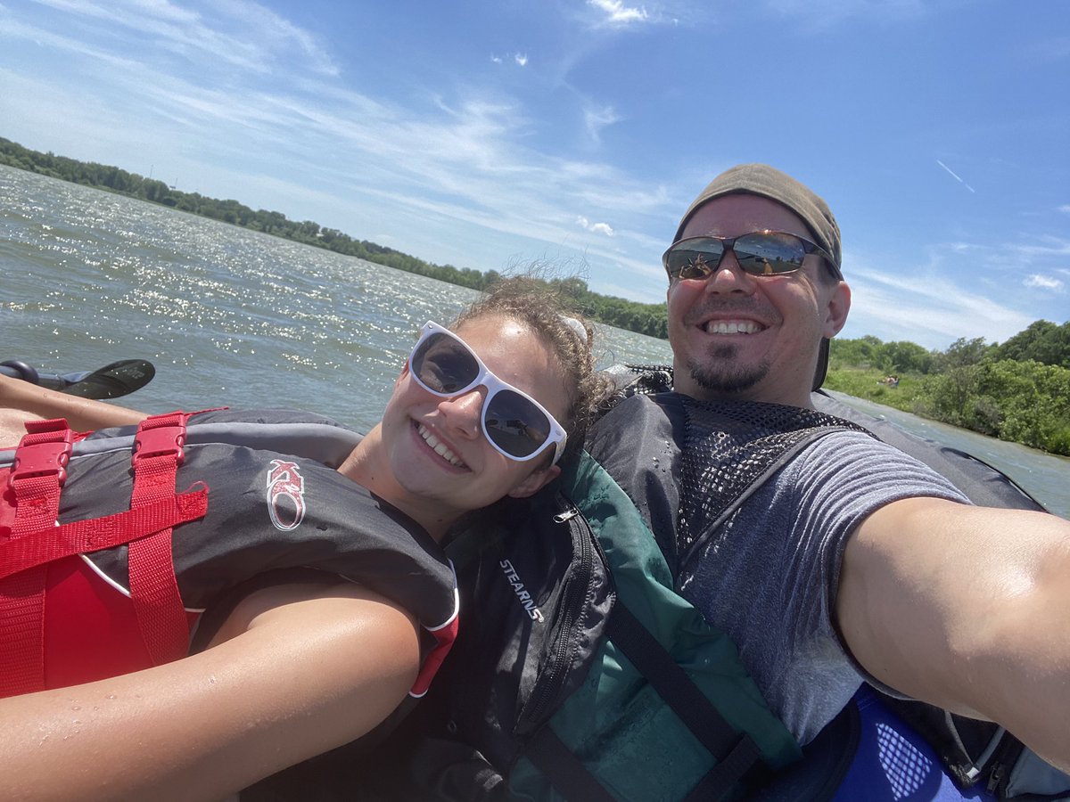 JackDeus's tweet photo. Selfies taken on the inflatable kayak given to me by my always altruistic #bestfriend @skidvis. #BestFriendsDay https://t.co/D4c3QJi1JD