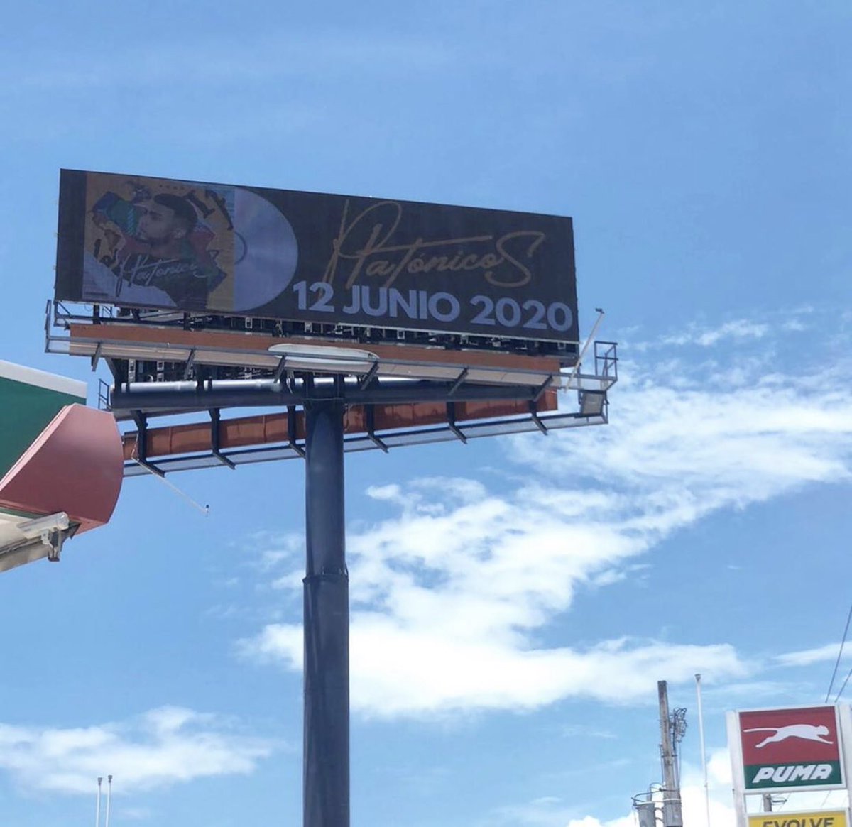 JaywheelerP's tweet photo. no hay palabras para expresar lo que siento en este momento, pero lo único que sé, es que @jaywheelerpr LA VA A ROMPER #lavozfavoritababy #Reggaeton #Peru #PuertoRico #12dejunio https://t.co/GMiKNxbpv4