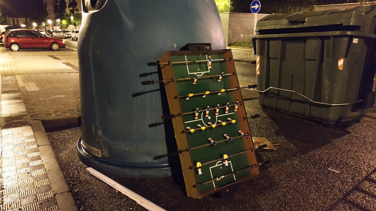 JouMike's tweet photo. Vuelve la Liga
#Irun #reciclaje #garbigune https://t.co/ChKEHdArTO