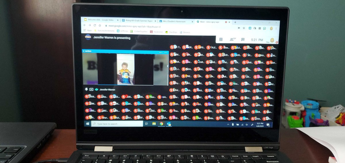 Iteach5th3's tweet photo. We were so glad to celebrate all our 5th graders "together". What a great way to end a tough year. Thank you to all those who made it possible @SugarlandES @gailbrady508 @Dr_Mihalik @goidich5th @Suglibrary https://t.co/n9hgS1rs9X