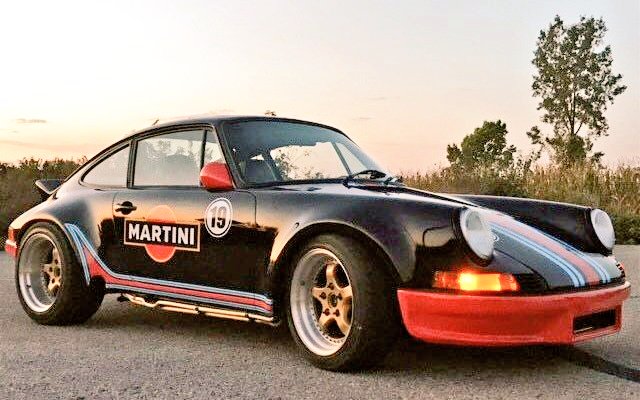 BCJr's tweet photo. #MartiniMonday Gd'eve!πΈβ¨πβ
#Porsche #911RSR #911HotRod!π
@PorscheRetail @Porsche911UK
@PorscheSauce @oliveri_pablo
@HelenGoff @Carolinewhite40
@SHopemaster @PFSClassics
@Bertieschip @vividcloudofwat
@jim_knipe @DP_Grouch @lcbernalo
@FAFBulldog @LienhardRacing ππ https://t.co/zJX6nBxbPq