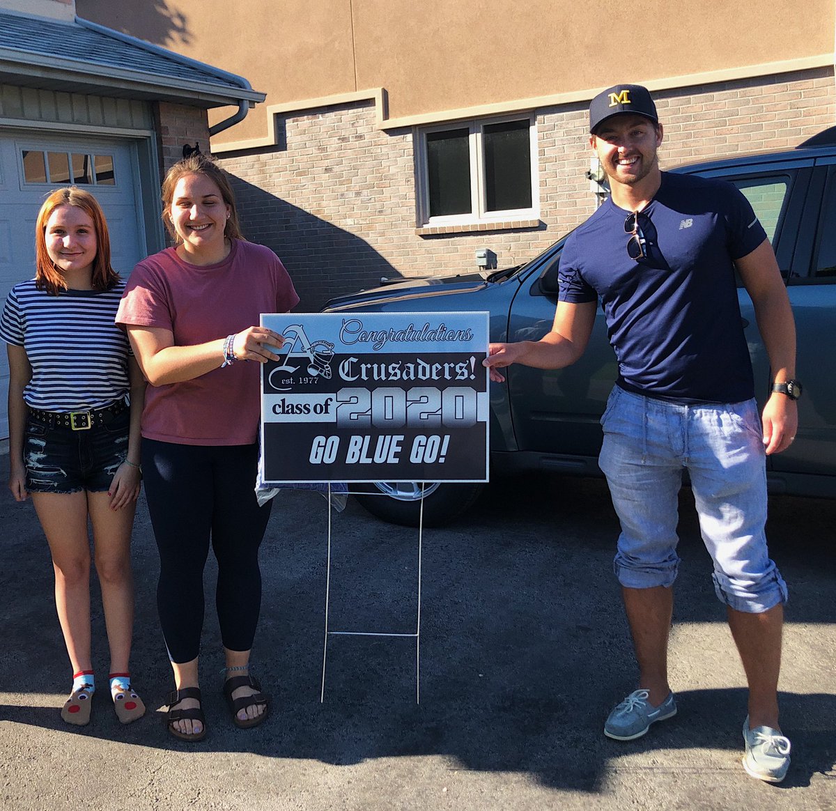 And the best Gatza is leaving Assumption...
Thank you to <a href="/MrInglis10/">Mr. Inglis</a> and all the Assumption staff for the wonderful surprise!! @Principal_AHS #Classof2020 🎓