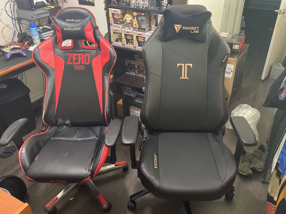 MrChewlo's tweet photo. Out with the old and in with the new! 😁 #secretlab #titanxl https://t.co/pHDP4hRTae
