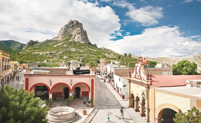 BrandonUh's tweet photo. Cortometraje "Turismo: Desarrollo para todos" nos muestra el #turismolocal, que aunque no es tan extravagante, si que tienen muchas actividades para los turistas, además de la dedicación que ponen las personas que brindan el servicio @EAreyzaga https://t.co/vzb1hZRpnZ