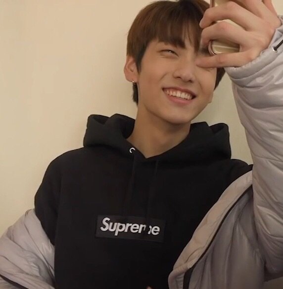 F0RJAEMIN's tweet photo. Yeonbin au| 𝑑𝑎𝑛𝑔𝑒𝑟𝑜𝑢𝑠 𝑎𝑑𝑑𝑖𝑐𝑡𝑖𝑜𝑛

Soobin se enamora de su ibf, yeonjun, un joven perdido en el triángulo amoroso de las drogas, el alcohol y el sexo, intentando llenar el vacío en su roto corazón. https://t.co/W5oj52wfYs