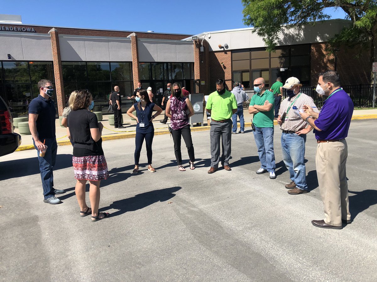Agostinoni_Ron's tweet photo. Our #ShenHS admin team running through our @2020_shen commencement plans with the help of our coaches and transportation department today. Mrs. Michalski and Mrs. Lennon-McMahan even got some practice on the Gator! #Shentogether https://t.co/RyugjGylnB