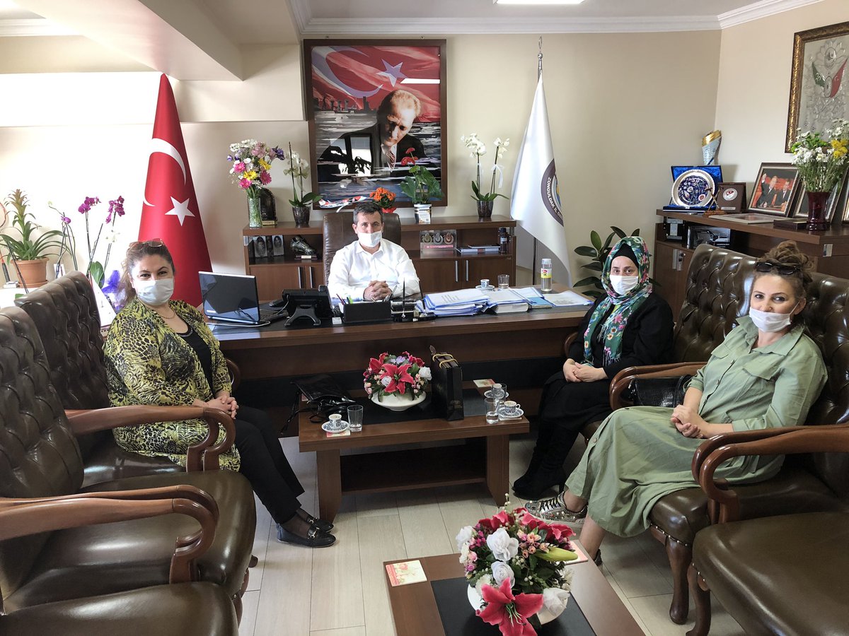 ak_kadin_67's tweet photo. İl Genel sekreterimiz 
Sn @ahmetkarayilmaz ,
Afat İl Müdürümüz Sn Ahmet Güngör, 
İl Genel Meclis Başkanımız 
Sn @necdetkrvl67’ye Kadın Kolları Başkanımız @mim_ar1 ile birlikte ziyarette bulunduk.Gösterdikleri ilgi ve misafirperverliklerinden dolayı kendilerine teşekkür ediyoruz.. https://t.co/iZxEJ8SsW8