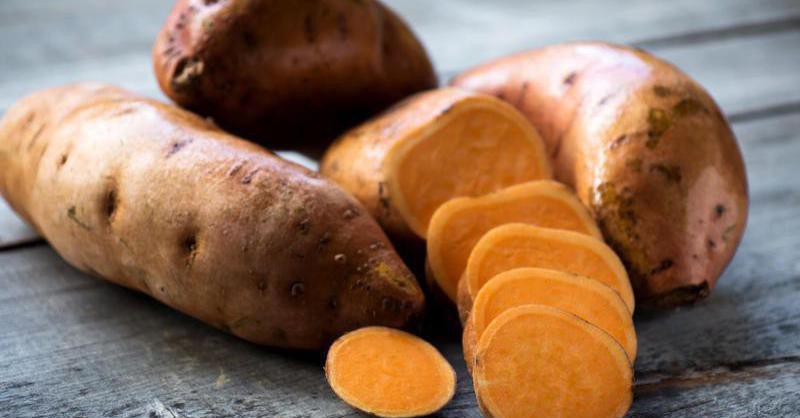 Healthline's tweet photo. Certain types of fiber may promote weight loss and lower blood sugar levels.