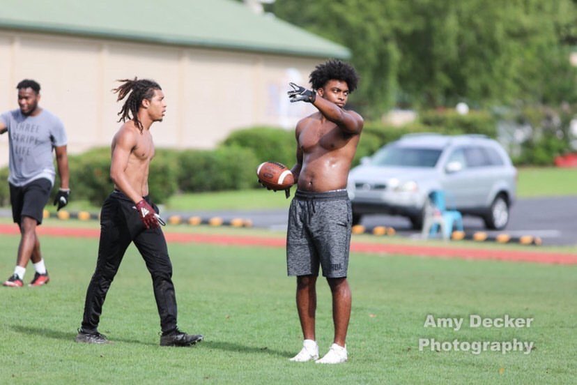 Red_61424's tweet photo. They said im back in my groove. I told them I never lost it.🏧  #free2fed #Free8 #LLN #LLGMA @C4_Sports_ @IndyWR_Coach @DreamU_IndyFB https://t.co/Hfxv49JJd9