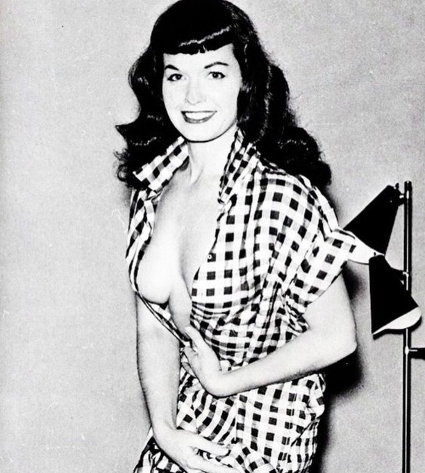 Checkers, anyone? 😍✔️🔥 . #bettiepage #pinup #retrostyle #pinupqueen #50sstyle #vintagefashion https://t<a href="/tag/bettiepage"class="tags">#bettiepage</a><a href="/tag/pinup"class="tags">#pinup</a><a href="/tag/retrostyle"class="tags">#retrostyle</a><a href="/tag/vintagefashion"class="tags"><span>#vintagefashion</span></a><a href="/tag/50sstyle"class="tags"><span>#50sstyle</span></a><a href="/tag/pinupqueen"class="tags"><span>#pinupqueen</span></a>