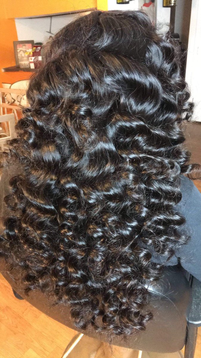 TasiaaW_'s tweet image. @SlayInStylee 
Ig:Slayinstylee
Slayinstylee.com 

22 years old....business owner of Slayinstyle,LLC 💓 shop with me ladies guarantee you’ll be very satisfied with your purchase 🤞🏾