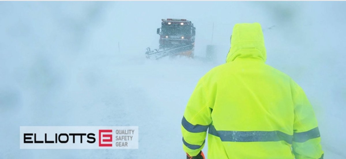 ElliottsSafety's tweet photo. When purchasing high visibility winter clothing it is important to consider two things. Check them out: 
https://t.co/AJlvD3XZFy https://t.co/wKsWY1ZYfJ