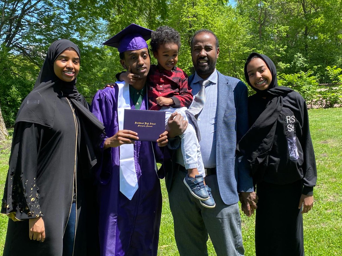 askar101's tweet photo. Two of my sons graduated from different institutions: high school and university. Hamza graduates university of Minnesota and Isse graduates south west high school. https://t.co/pj9nFoVYcP