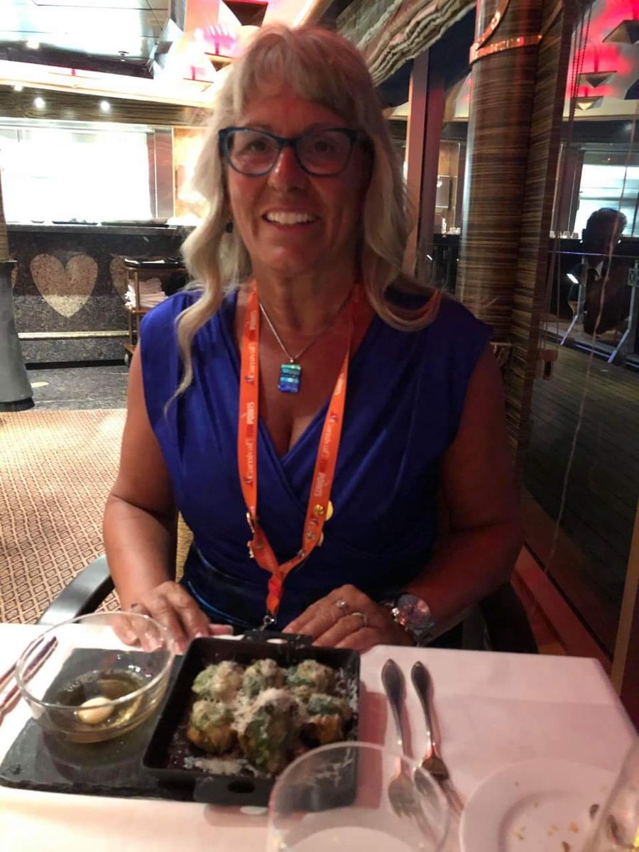 Name: Wendy King
Position: Director of Fundraising

Wendy initially got involved with the Lindsay Rugby Club as a parent, when her two oldest kids started playing at the age of 9 and 10. At 37 years old she joined the Women’s Team! She played for 4 years and enjoyed every minute.