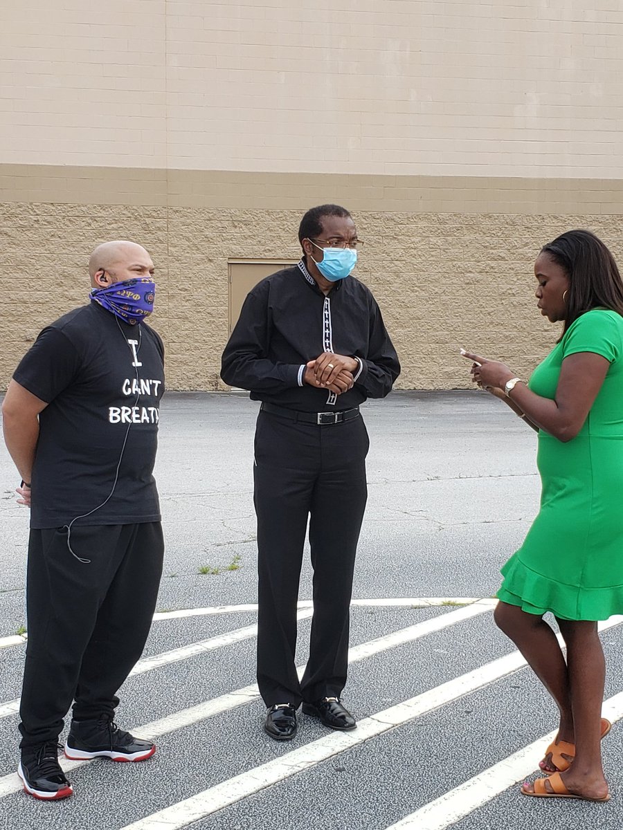 sdvcrawford1's tweet photo. @AudreyWSBTV Thank you for joining us at the #CaravanforChange https://t.co/rZw6eiEUx4