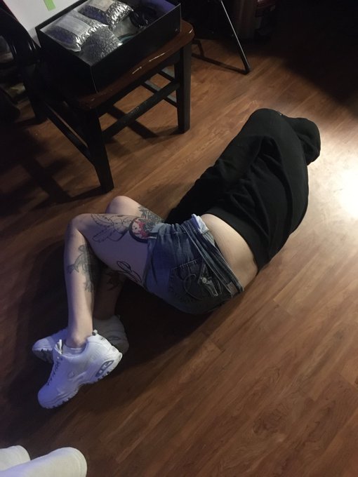 I cracked her back and sat on her nutt. This was the result   I love you baby @KaelynJayeTS https://t<a href="/tag/ps4share"class="tags"><span>#ps4share</span></a><a href="/tag/eldenring"class="tags"><span>#eldenring</span></a>