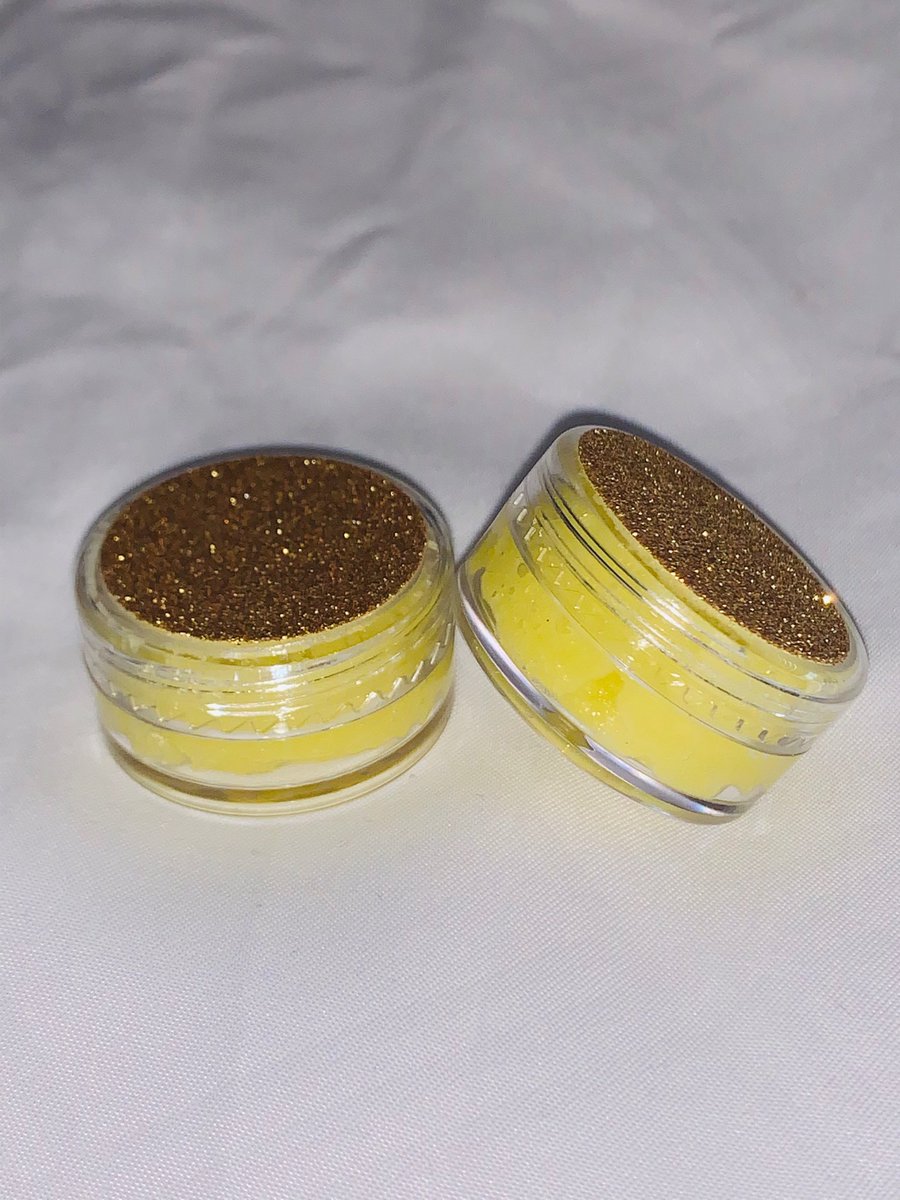 infinitygloss's tweet photo. Some of our sugar lip scrubs!
Which one you picking?💋
Juicy or Cherry bomb? 
#infinityscrubs #infinitycosmeticsx #smallbusinessowner https://t.co/me07yvRJc1