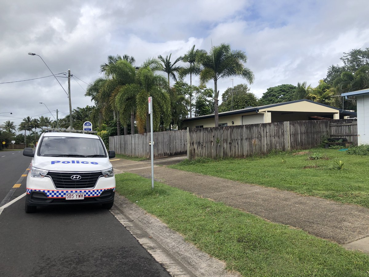 AnnaEyears's tweet photo. An investigation is underway following the suspicious death of a 76-year-old #Woree woman overnight. Police declared a crime scene at the residence around 6:30am this morning. A 43-year-old man is assisting police with their inquiries. @WINNews_CNS #winnews6pm https://t.co/nzAq9qLHde