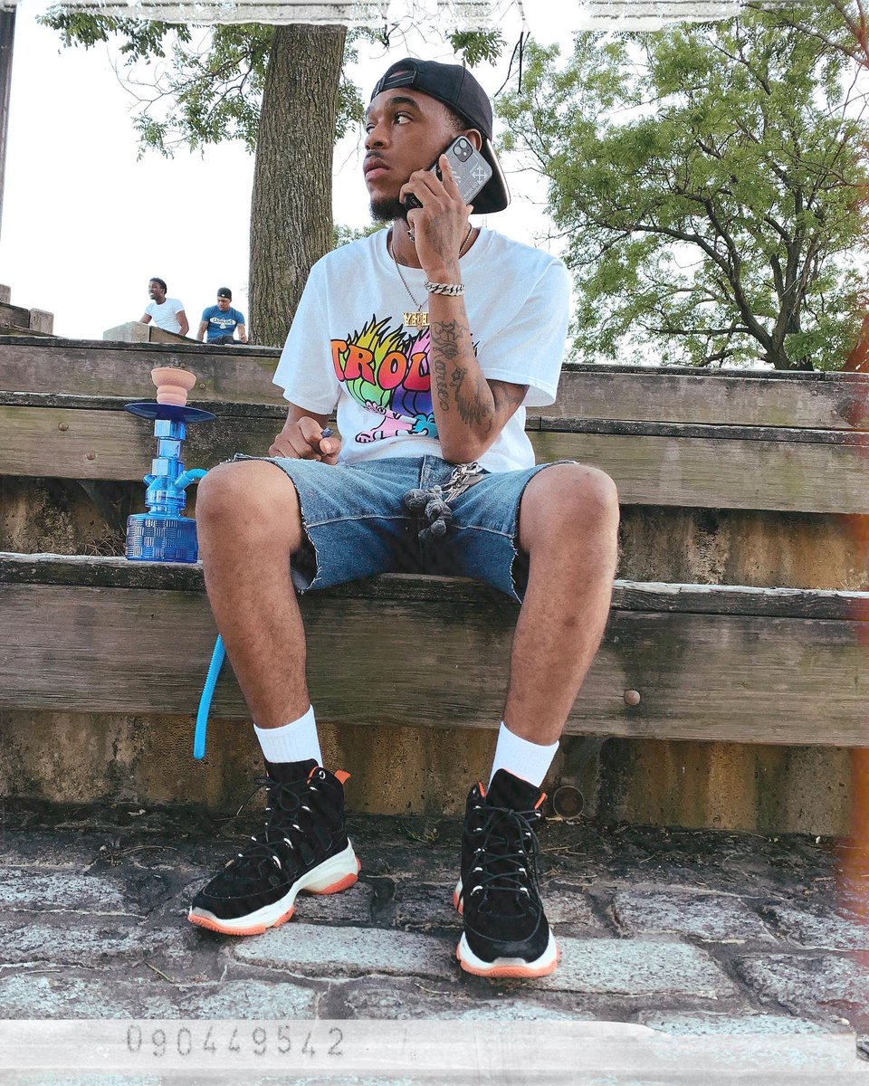 _tdrlorrobert's tweet photo. Just Living 🥶 Off White ⚠️ Onna Off Day 🌤❕#ProjectRebel🎸 https://t.co/L5q7gSZBE8