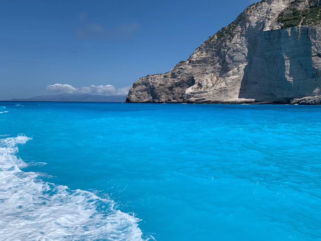 上海设计师在希腊🇬🇷🇪🇺 tweet media