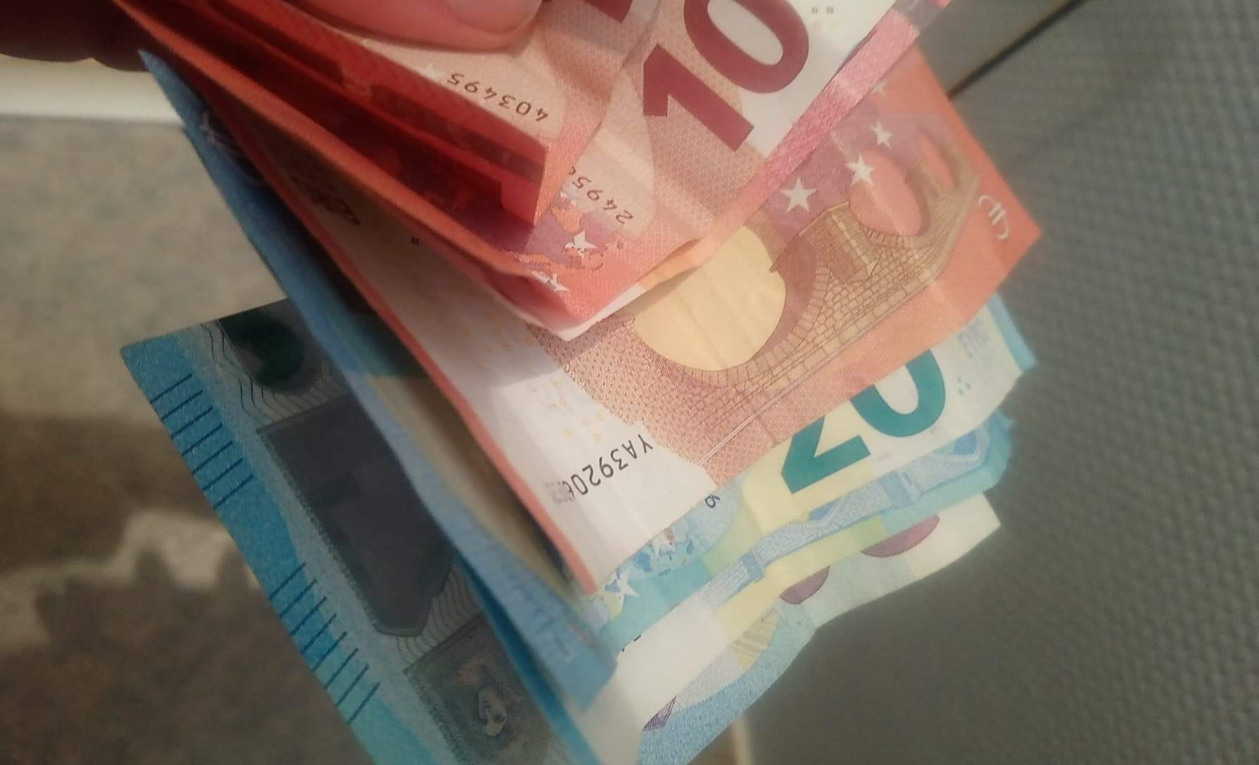 Mellogang Off L Argent Ne Fait Pas Le Bonheur Mais L Amour Oui Amour Argent Amoureux Couple Riche Richesse Citation Citationdamour Citationdujour Citations Love Ensemble T Co Q6jnjq7vno Twitter Mellogang Off L Argent Ne Fait Pas Le Bonheur Mais L Amour Oui Amour Argent Amoureux Couple Riche Richesse Citation Citationdamour Citationdujour Citations Love Ensemble T Co Q6jnjq7vno Twitter