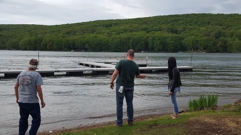 WildFireEvents's tweet image. Skipping rocks in deep creek lake