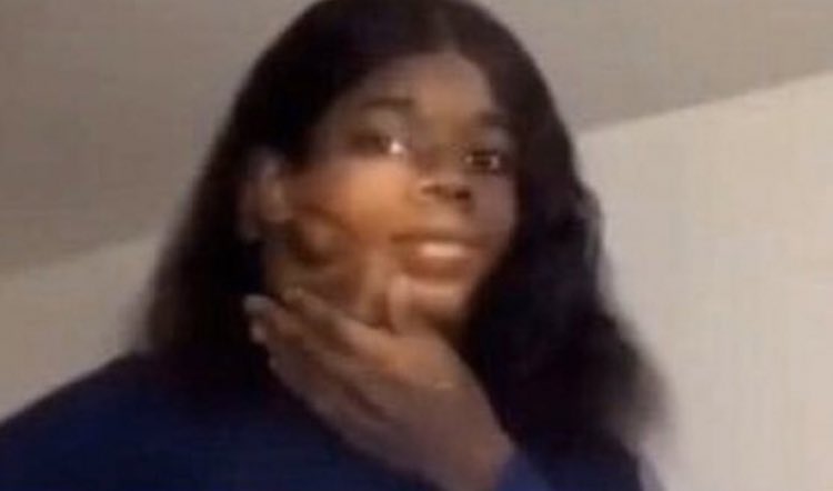 shxnts's tweet photo. i go on facebook and all i see are girls pressed over niggas who couldn’t even pass the MEAP test https://t.co/UJbLWGEW6Y